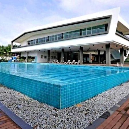 Kangkar Chemaran Johor Desaru Beach Bungalow Villas מראה חיצוני תמונה