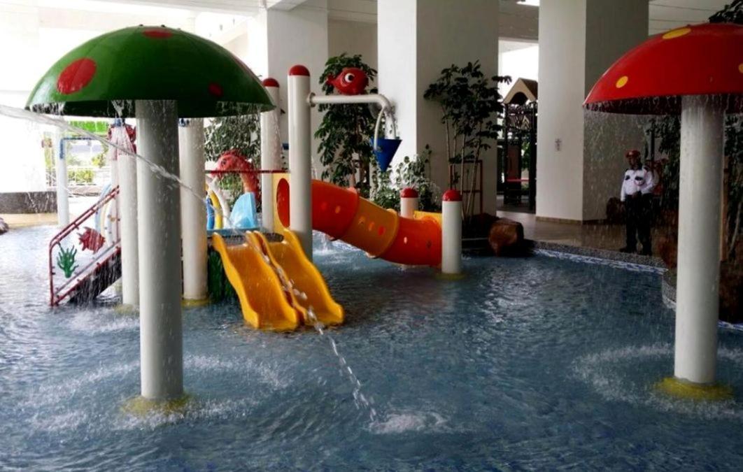 Kangkar Chemaran Johor Desaru Beach Bungalow Villas מראה חיצוני תמונה